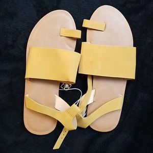 Women's shoes